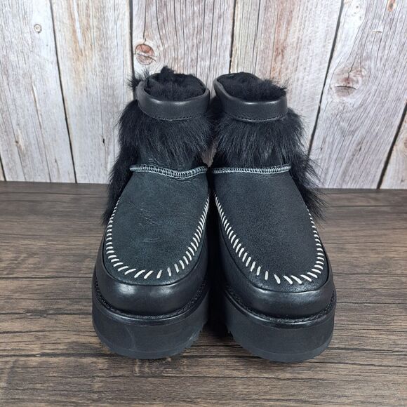 UGG Fluff Punk Zip Boot Sheepskin Women's Sz 5 Black Vibram Bottoms (VGC) - Picture 2 of 10